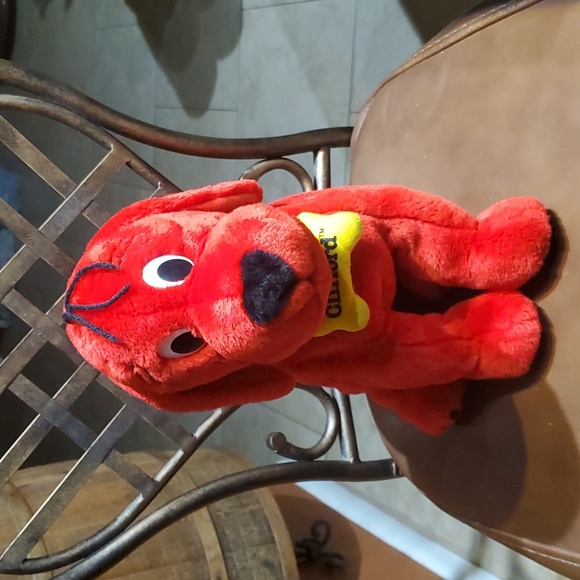 Kohl's Cares Toys Vintage Clifford The Big Red Dog Kohls Cares 5